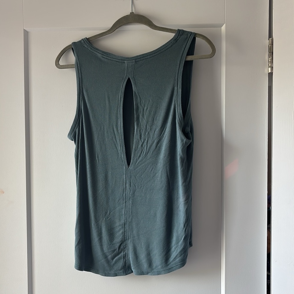 Athleta Rib Keyhole Tank - Picture 3 of 5